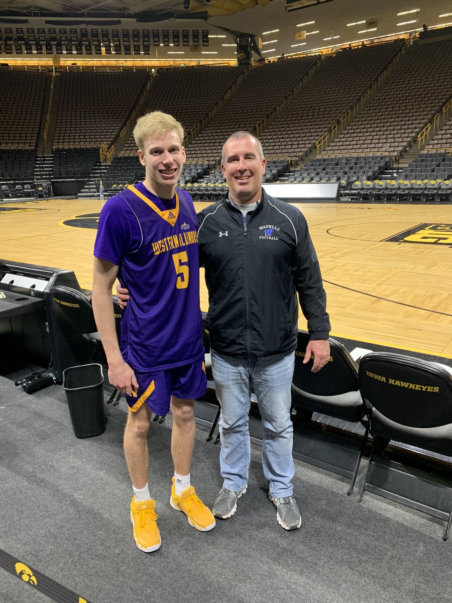 Enjoyed watching this kid compete against the Hawks tonight! Proud of you! <a href="/TMassner5/">Trenton Massner</a> 💪💪⚡️⚡️