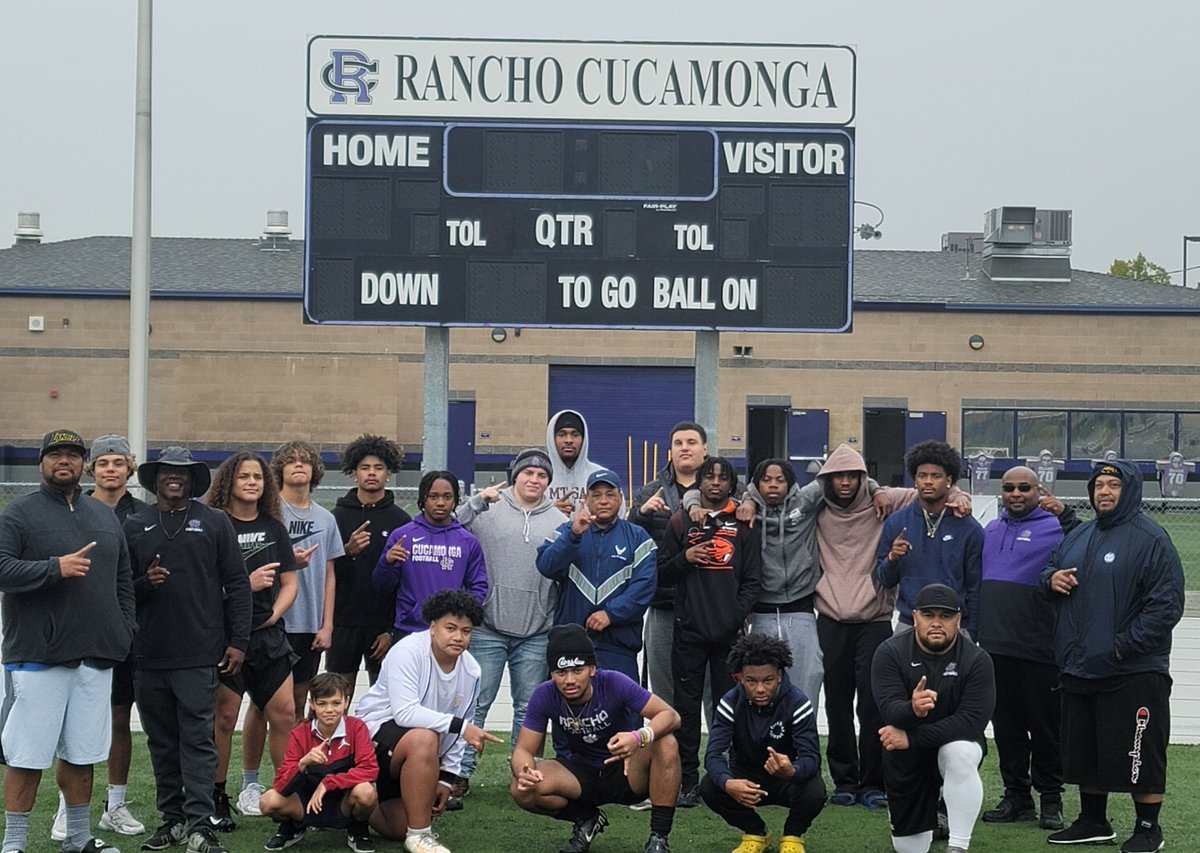 RCHSCougarsFB's tweet photo. RCHS Family having great times  gathering over the Holiday Break 💜. @CoachGraham9 @FonuaJunior @marcussoward @babyvakk @TR3YWILSON_ @DPerez2021 @_BrycePierre @devincollins77 @silasbolden_ @EJWash9 @PresidentialMP @QMoten2 @nemoharrison4 https://t.co/xvZSmyCfWN