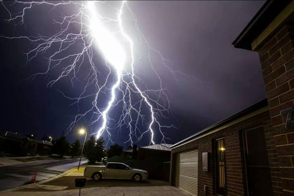 GroundingLP's tweet photo. Will relay activate at a close thunderstorm before electronics in the house burns?

Read more ➡ https://t.co/pmNjM60plE https://t.co/wCUadtphPM