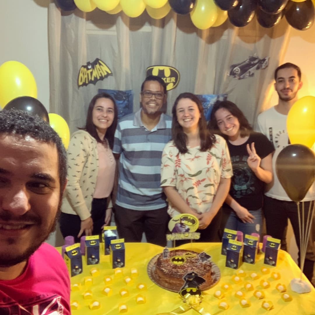 duquekinho's tweet photo. Festa surpresa do🦇.
Faça seus medos temerem vc.  by: Wayne, B. / Batman https://t.co/9VcQcweCgI