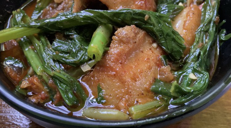 NagaKitchen's tweet photo. Pork cooked with mustard greens #pork #mustardgreens #nagakitchen #nagafood #foodlovers https://t.co/jsDmKqu2S8
