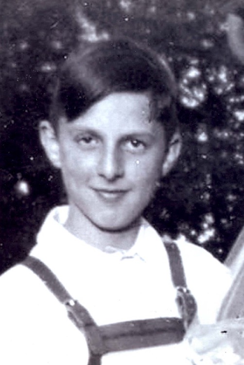 AuschwitzMuseum's tweet photo. A German Jew, Sigmund Wolfgang Haberhauffe.

He came from Kropp bei Schleswig. He perished in the German Nazi #Auschwitz camp on 30 December 1943.
He was 20. https://t.co/e8SRXHrqMr