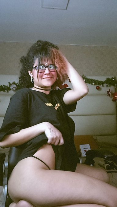 Y hoy presentamos a una mamasita en camisa de Mortal Kombat   #MortalKombat #camgirlِ #Chaturbate #cute<a href="/tag/cute"class="tags"><span>#cute</span></a><a href="/tag/mortalkombat"class="tags"><span>#mortalkombat</span></a><a href="/tag/latinass"class="tags"><span>#latinass</span></a><a href="/tag/chaturbate"class="tags"><span>#chaturbate</span></a><a href="/tag/webcamfun"class="tags"><span>#webcamfun</span></a>