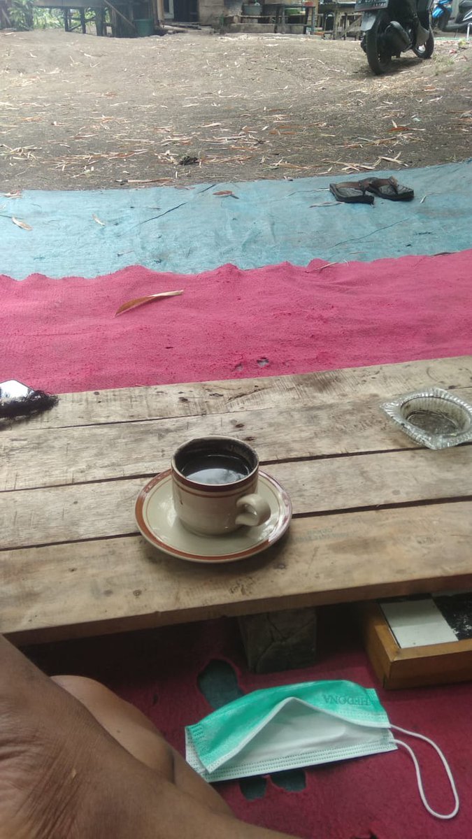 Selamanya aku adalah murid, aku adalah murid yg mempunyai banyak guru tapi tidak pernah diakui murid oleh guru2 ku, karena guru ku adalah pengalaman2 terlalui, semua yg kutemui dihadapan ku dan tanda2 alam, Semua kulalui di alam kematian ini sebelum menuju alam keabadian