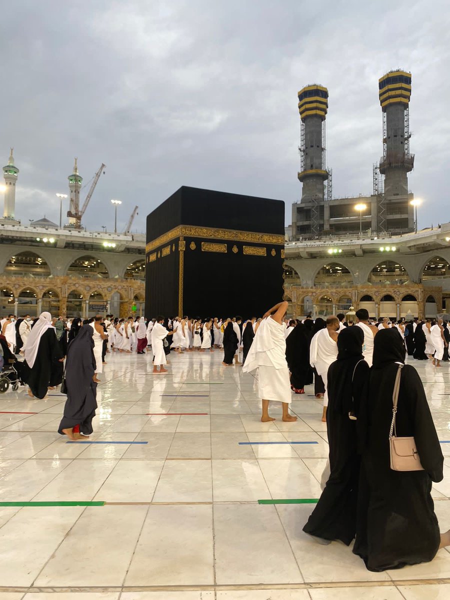 اللهم زد هذا البيت تعظيمًا وتشريفًا ومهابة 🕋🤍
.
#مكة_المكرمة #مكه_الان #امطار_مكه