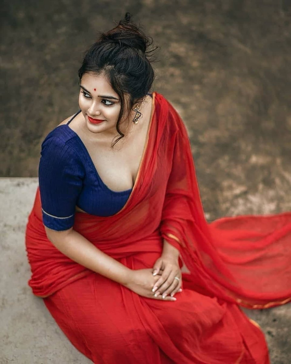 modeljaipur1's tweet photo. saree never makes you to fit in, it makes you stand out. ❤️🥰💗
#saree #sareelove #sarees #girl #sareeblouse #sareelovers #sareenavel
#sareedraping #sareegram #sareegirl #sareesusa #sareeaddict #navel #sareeseduction #sareeindia #bhabhi #sareehot #sareelovers #hotlook #followme https://t.co/VEbEaSjwaY