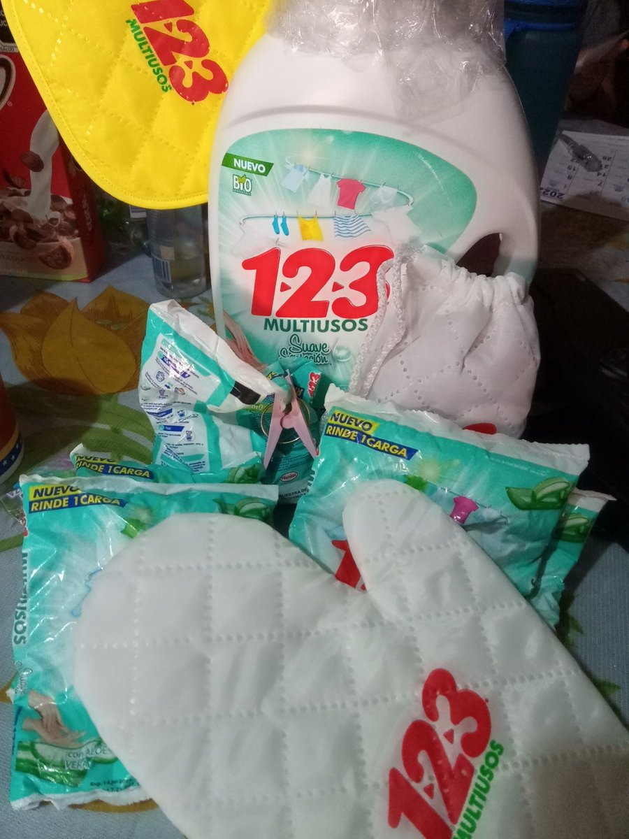 Piso antes y después de usar 123 Antibacterial

Huele rico, es biodegradable y hace mucha espumita. 

#Insiders123AntibacterialMX 

#InsiderStories

<a href="/InsidersLatam/">The Insiders Latam</a>
