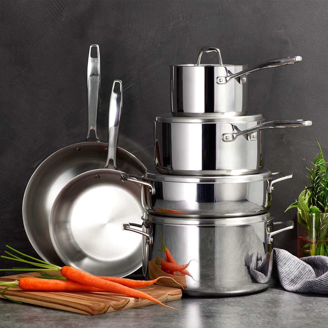 TramontinaUK's tweet photo. From stews, casseroles and curries to pasta, soups and sauces - whatever the cuisine, our Tri-Ply Cookware offers all the pieces you need to perfect your favourite recipes quickly and efficiently.
#tramontinauk #kitchencookware #kitcheninspo https://t.co/isE0HHOiWj