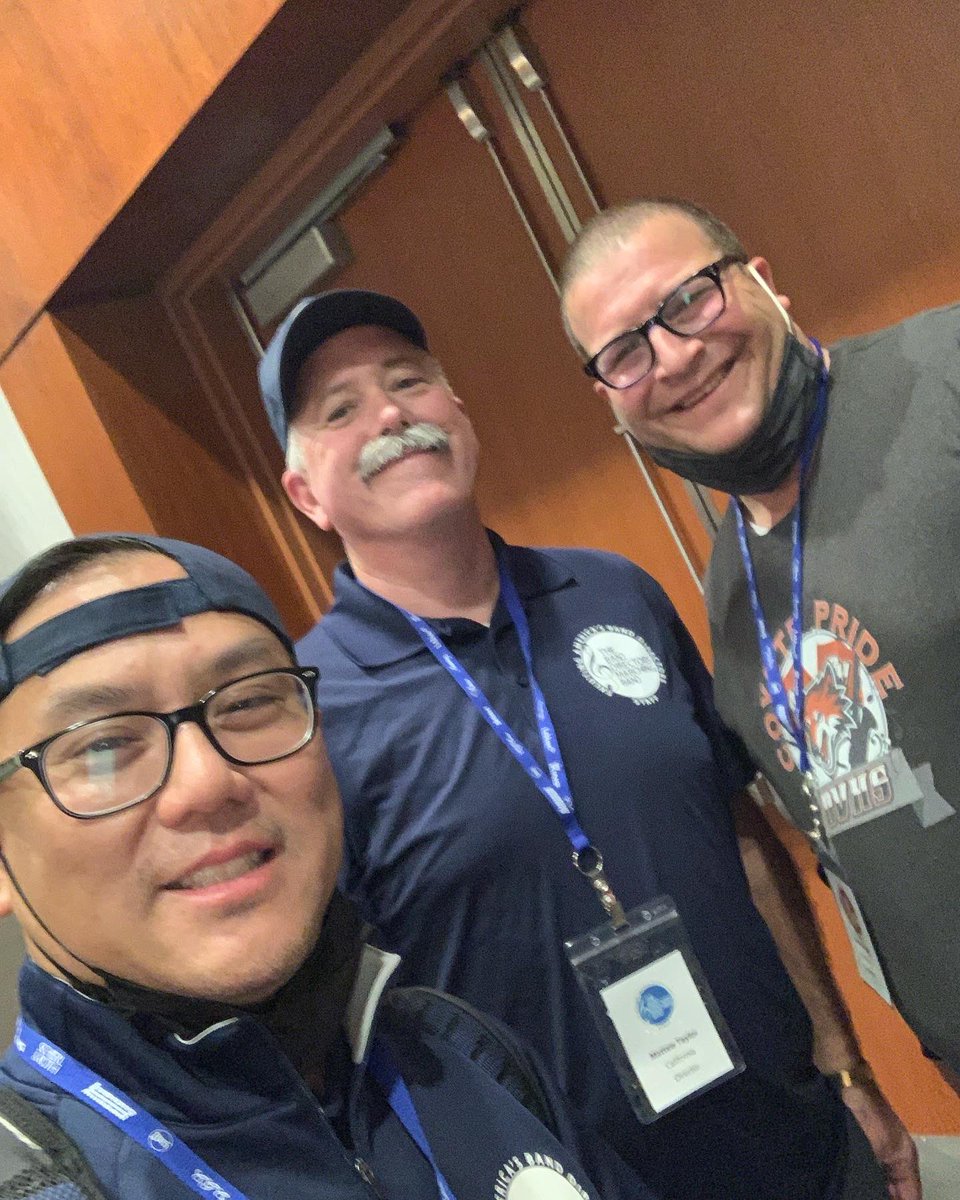 RanchoVerdeBand's tweet photo. VVUSD Band Directors getting ready for the 2022 Rose Parade @OVHSCoyotePride @PrideoftheLion1 https://t.co/PSQYhGFtEx