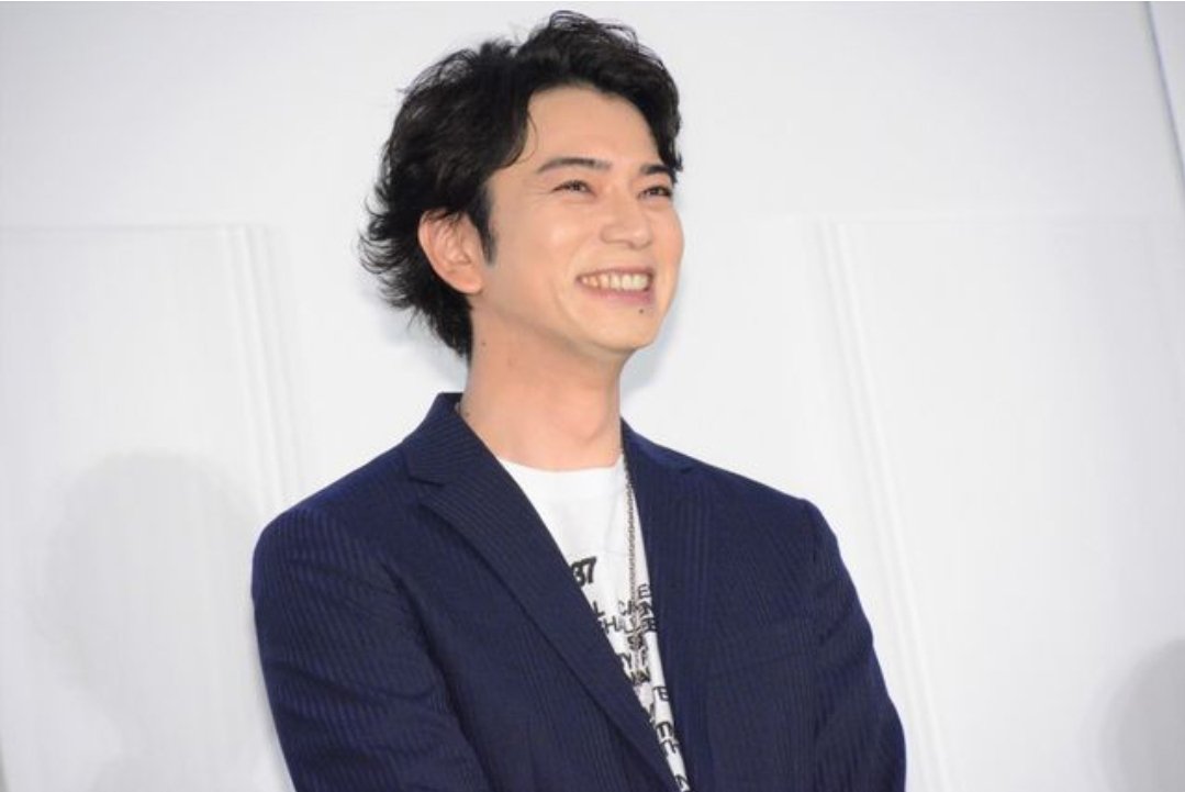 Transitions Smile Again All The Best To This Guy Who Has To Attend Stage Greetings For His Movie Premiere Direct A Concert And Check The Concert Footage Today And