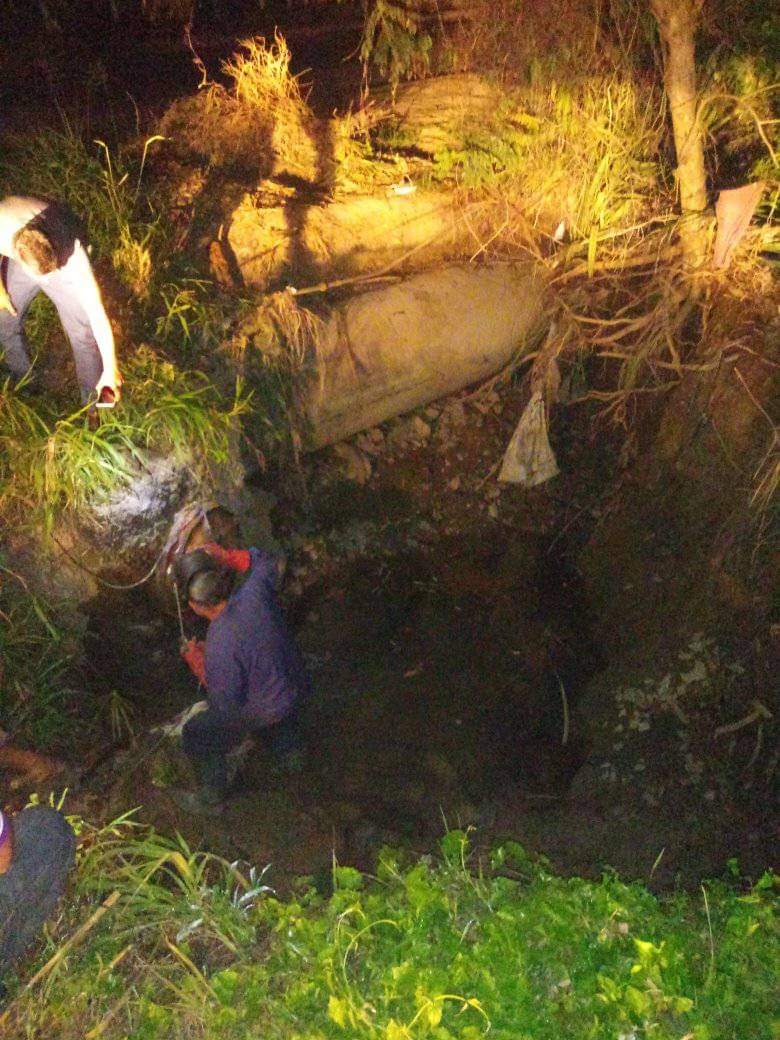 En horas de la madrugada del dia 30 de Diciembre la brigada de mtto provincial de la EAA Cienfuegos dando el paso al frente y dejando solucionada la avería en la conductora Paso Bonito - Villa Clara.