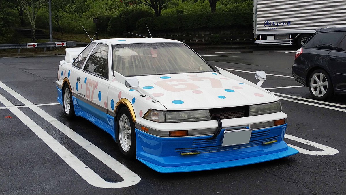 ③街道レーサー【ミラー飾り】シャコタンブギ 旧車】珍しい縦型デュアル竹ヤリのジョイントが芸術的な某人気アニメ