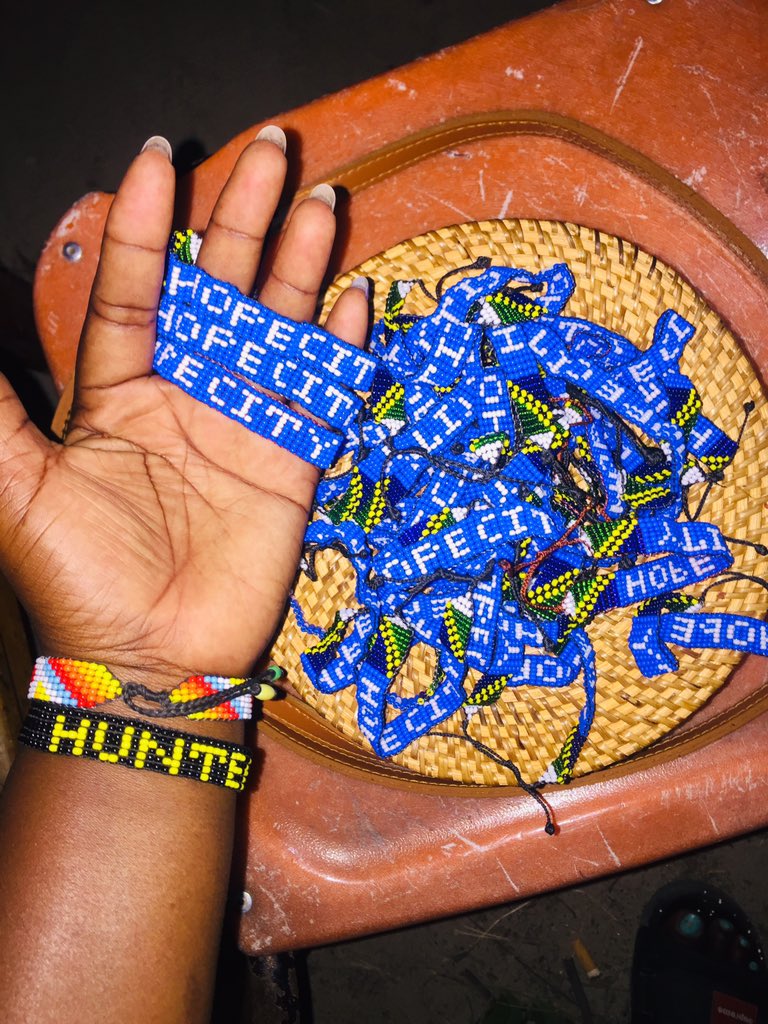Lee_guidotti's tweet photo. Bracelet Kwa jumla pia zinapatikana kuanzia 15

Karibu DM

OR

CALL/WHATSUP
0683084746

#DadaAfricaa https://t.co/EVc9XnmtoN