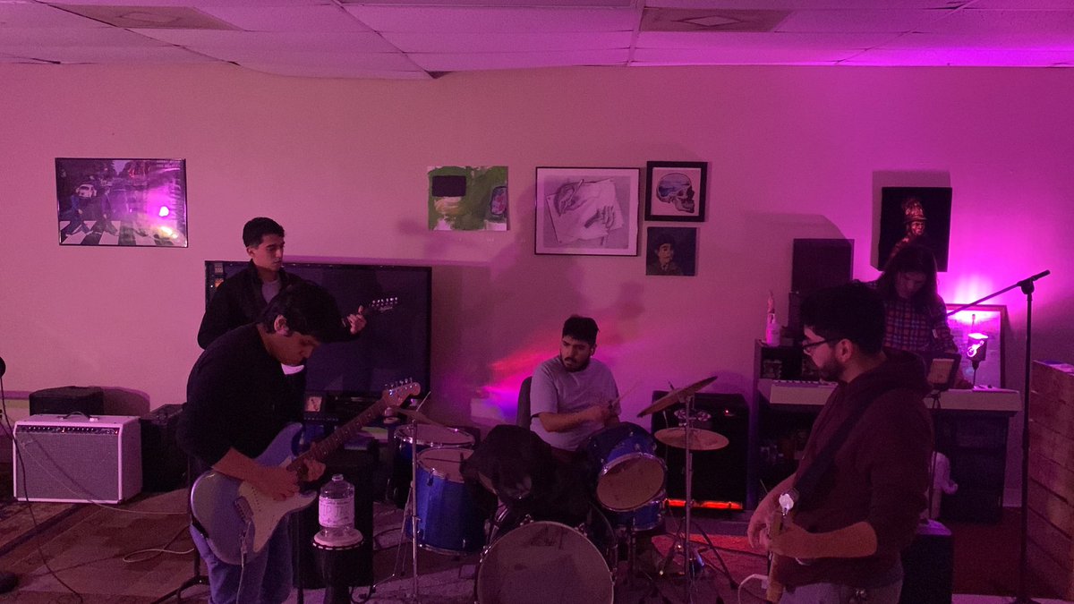 LonelyDivision_'s tweet photo. Really missing the stu #LonelyDivision #RGV #Indie #Music https://t.co/yeV31qkeTM