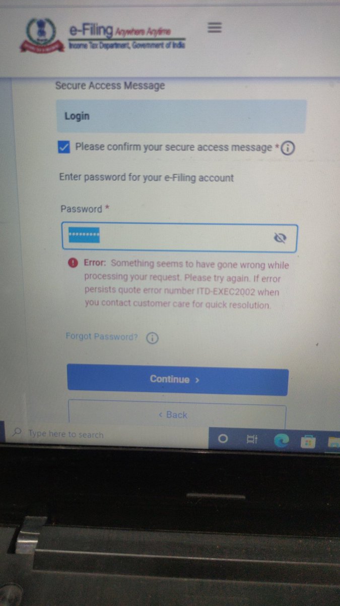 vj2692's tweet photo. @IncomeTaxIndia @nsitharamanoffc @officeofPCM @FinMinIndia @PIB_India Site problem 1 day before the due date https://t.co/UiPfFcf8Gs