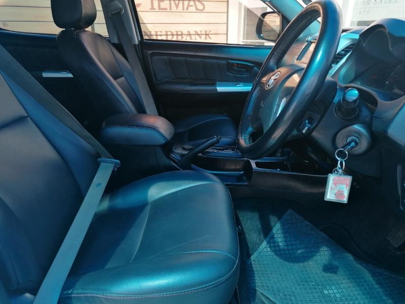 2014 Toyota Hilux 3.0D-4D Double Cab 4x4 Raider Legend 45 Auto For Sale
Price 87,500
Colour white
Fuel type petrol
Description in good condition start and go full service history for more information, write to us on the comments section.