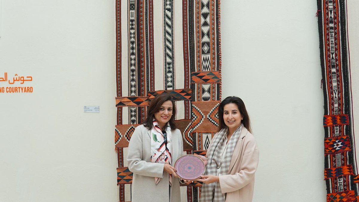 AmbreenMustafa5's tweet photo. Thank you @SaduHouse for arranging an informative tour. Grateful to Sheikha Bibi Al Sabah and her team for briefing about the history of Kuwait’s rich tradition of Bedouin weaving and textile. https://t.co/5vZOBN6Q2t