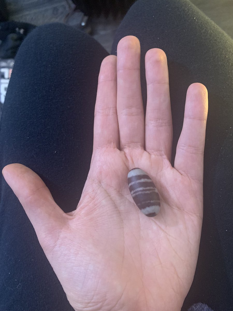 locketpicture's tweet photo. my hand looks weird but i just wanna say shout out and thank you to my shiva lingam stone you rock (🤭) https://t.co/0unwihdaMw