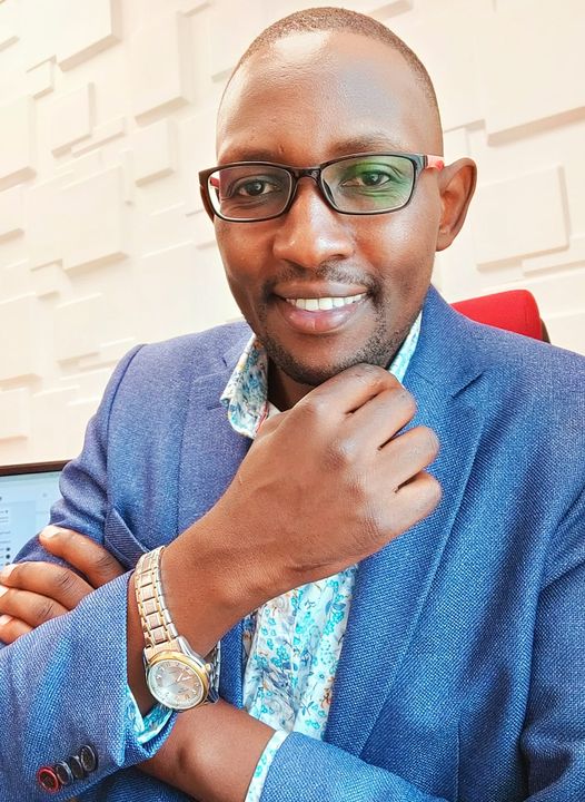 #KuhustleTbtEdition
Nyimbo marurumi nginya cia kab4 
#happyholidays <a href="/nguyo_simon/">Gitahi wa Nguyo-Tash</a>