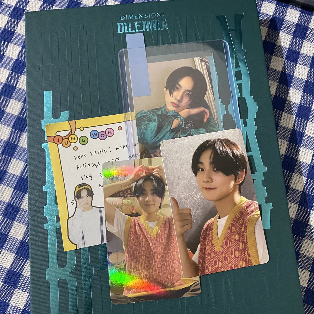 hyuckshaul's tweet photo. THE PULLS?!?!? thank u for the budol!!!! til next time :') @dojaenim #TYDJN https://t.co/As52GfsGG4