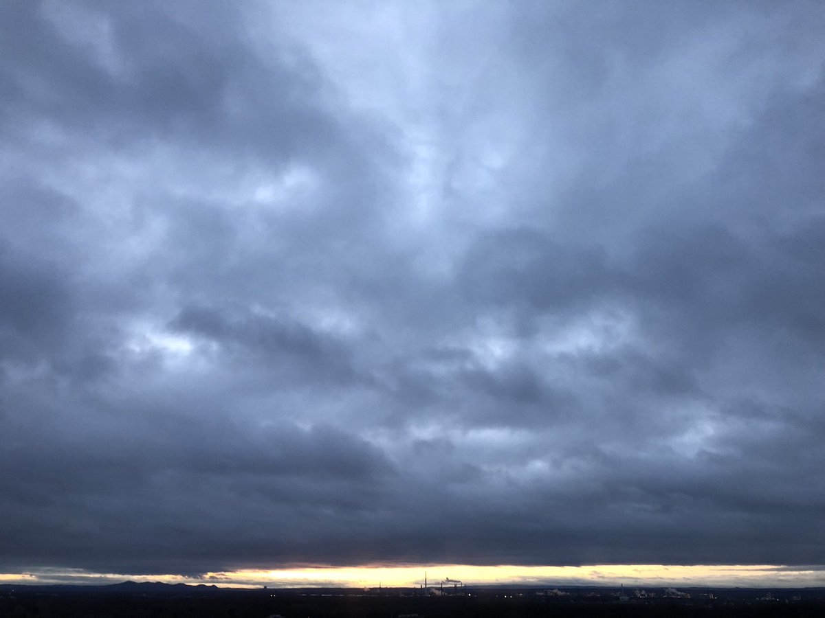 skoldehoff's tweet photo. Grüße aus dem kleinen Funkhaus am Rande der Stadt. @DLF #DLFnova https://t.co/ifW2QuXtI4
