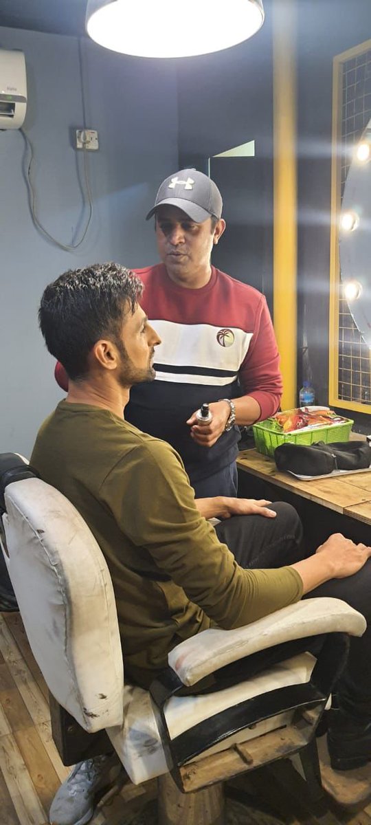 hawwsips's tweet image. Shoaib Malik is all groomed and styled by Sajid Mehmood, for his next upcoming project. 

  #Sajids #Sajidsalon #THORpr #SajidMehmood #mensgrooming #menstyle #Hairsalon #GetThatLook #singer #music  #shoaibmalik