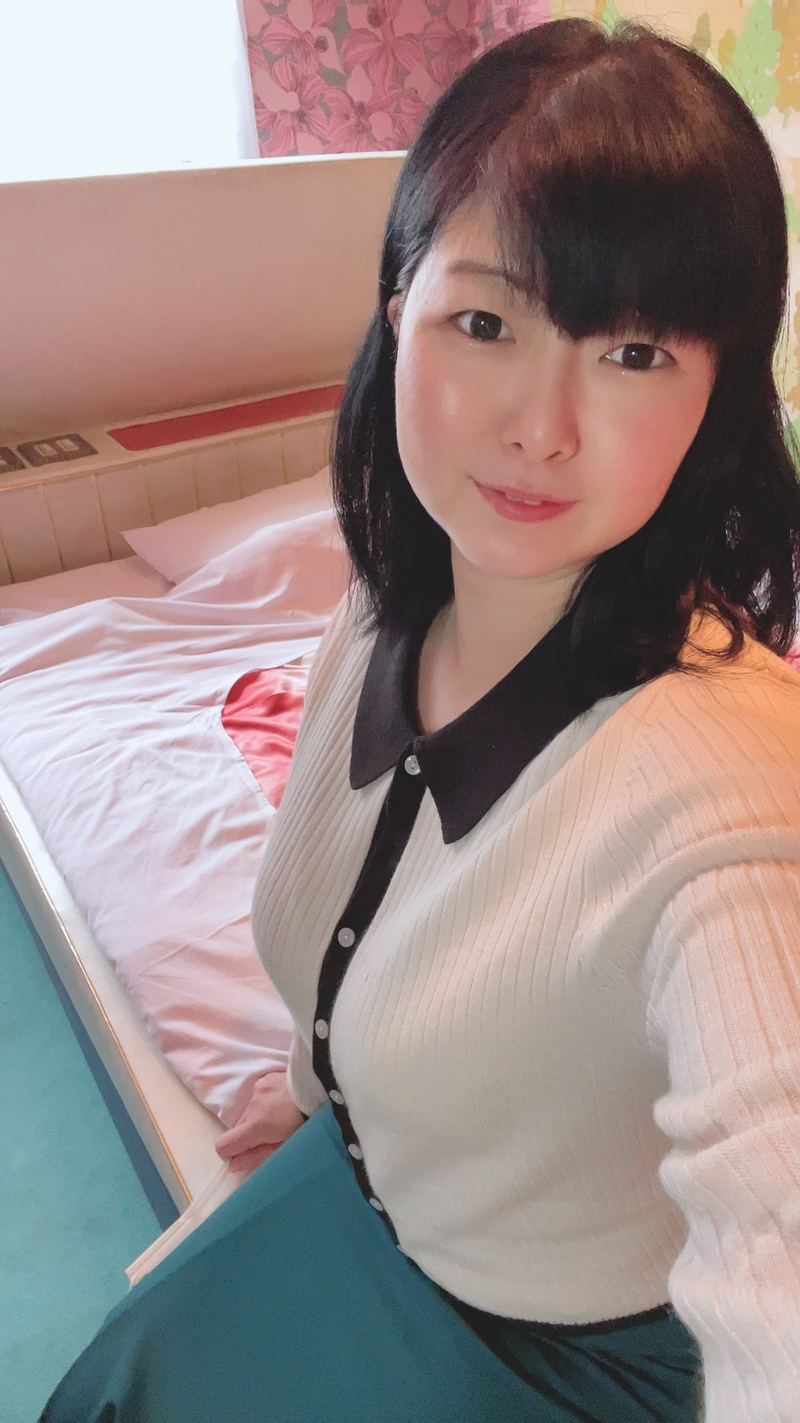 熟女　ラブホテル  / X