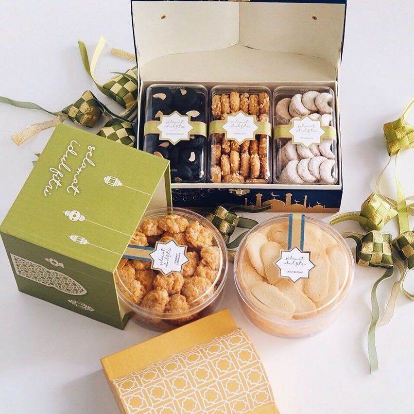 ElizaBarry545's tweet photo. How to make your own holiday cookie boxes set for Christmas
https://t.co/rNJmR2N9Yy

#cookieboxes #foodboxes #customboxes #cardboardboxes https://t.co/d5ZJNid2EN