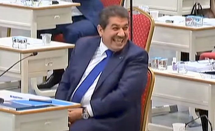 Profesorfacia's tweet photo. #YılınLaleleri ni paylaşayım dedim ama sade 4 tanesi sığıyor..!😁😁😁

#NASılSoyulduk https://t.co/X0aV8YElsb