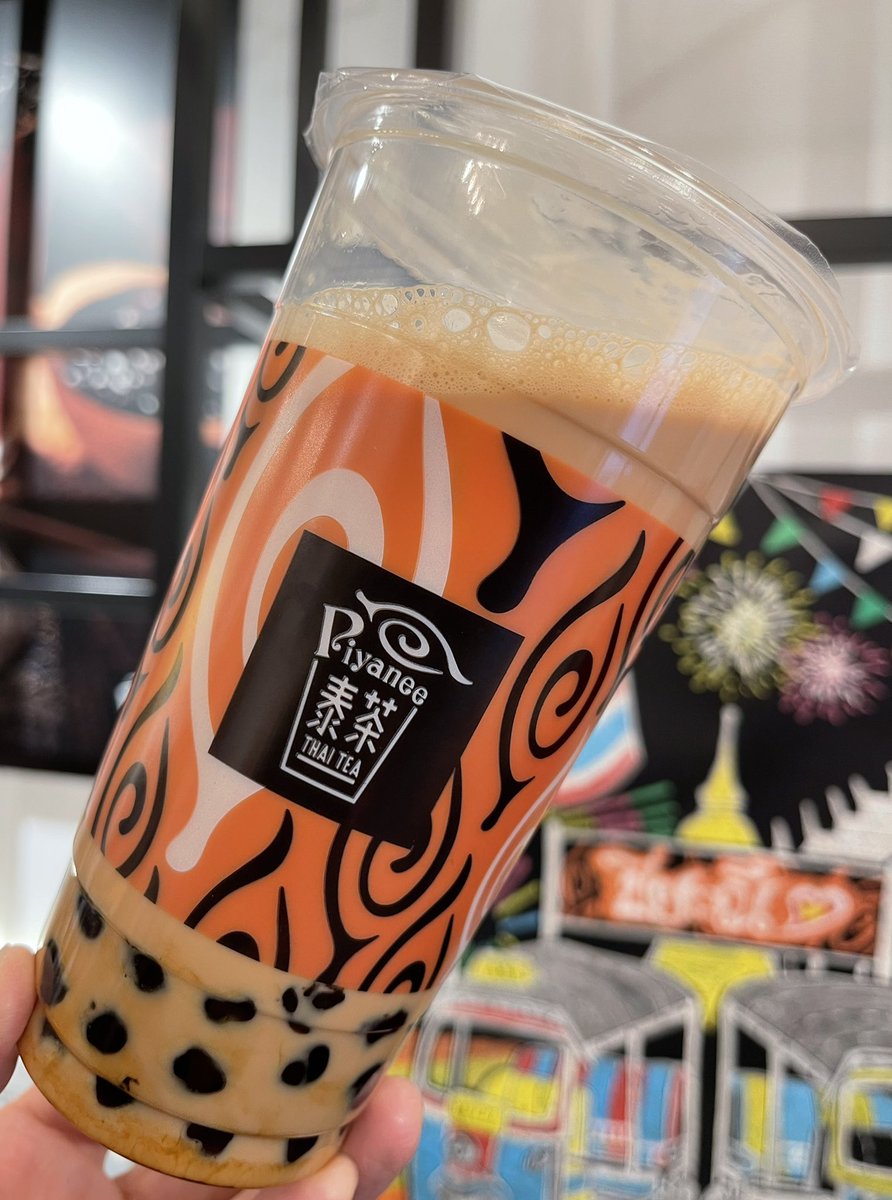 oo79864432's tweet photo. Piyanee ピヤニ 泰茶 🇹🇭 渋谷店
7回目&last… 😆
あす31日閉店→無料デーで混みそうだから、きょう来た😢👋
タピオカタイティー🇹🇭 L 650円
タピ大粒もっちり良質👍
タイティーはやっぱり風味あって美味~ BGMはKpop🎤
お客さん途切れないな
#タピ活 #タピオカ #piyanee #ピヤニ #泰茶 #タイティー https://t.co/cZDnkhE6DT