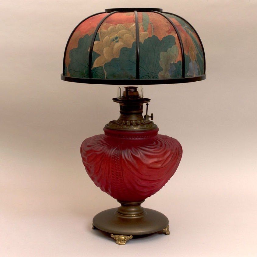 This floral glass lamp was owned by Frederick Douglass and lit his home in Washington, D.C., where he lived in his late life. 

Lamp, c. 1890.

@frederickdouglassnps
#AntiqueOfTheDay https://t.co/YAEbEouyqv