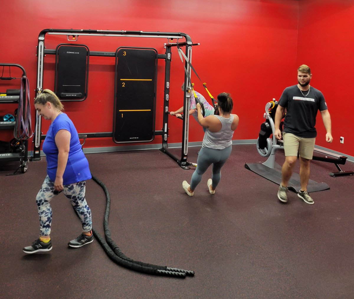 1Teraseta's tweet photo. CCC at Boot Camp
#woalawrenceburg
#woa #gymlife #goals https://t.co/LtLZvDu1dN