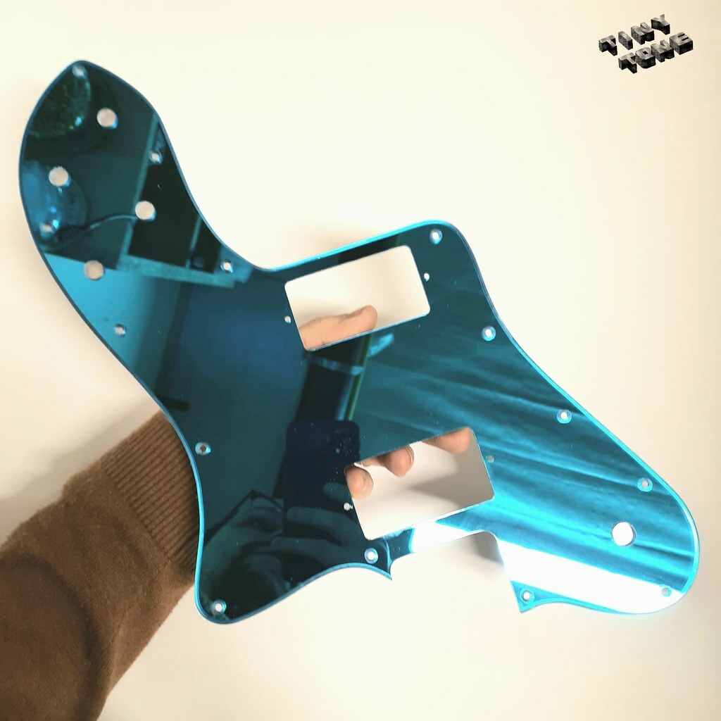 Jack_Ellis's tweet photo. Watch me yet to photograph a mirror... Here one of the last pre Xmas guards going out a totally bespoke telecaster deluxe pickguard in BLUE MIRROR! Cut with our specialised 45 degree bevelled edges to spec and posted back #coolblue #telecaster #deluxe #cu https://t.co/pPQsFoNJbK