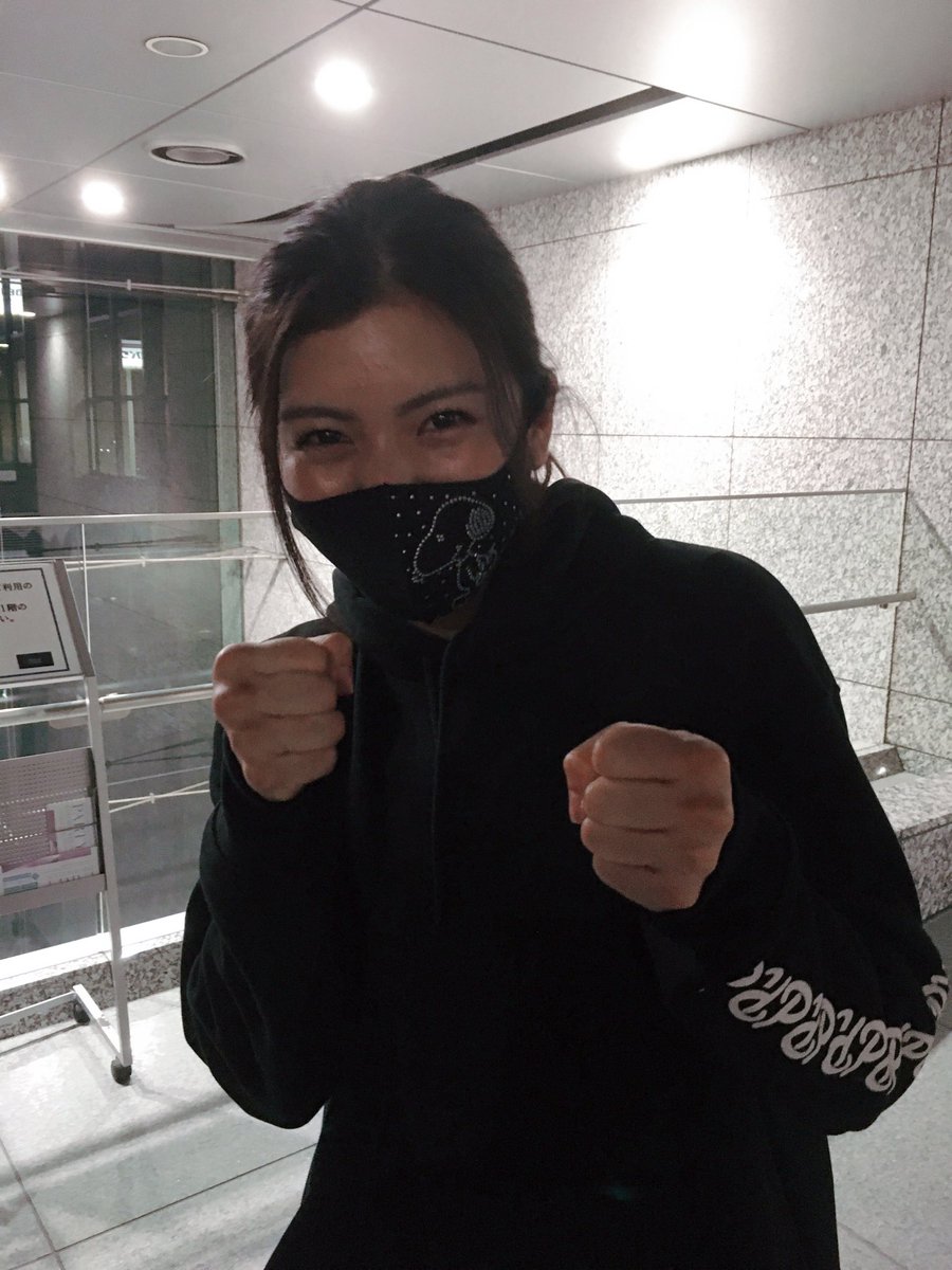 yuumin_777's tweet image. 期待の女子選手の二人✨
ぱんちゃん、カンナちゃん
アイドル並に可愛かったです😍💓

 #RIZIN大忘年会  #RIZIN
 #ぱんちゃん  #浅倉カンナ