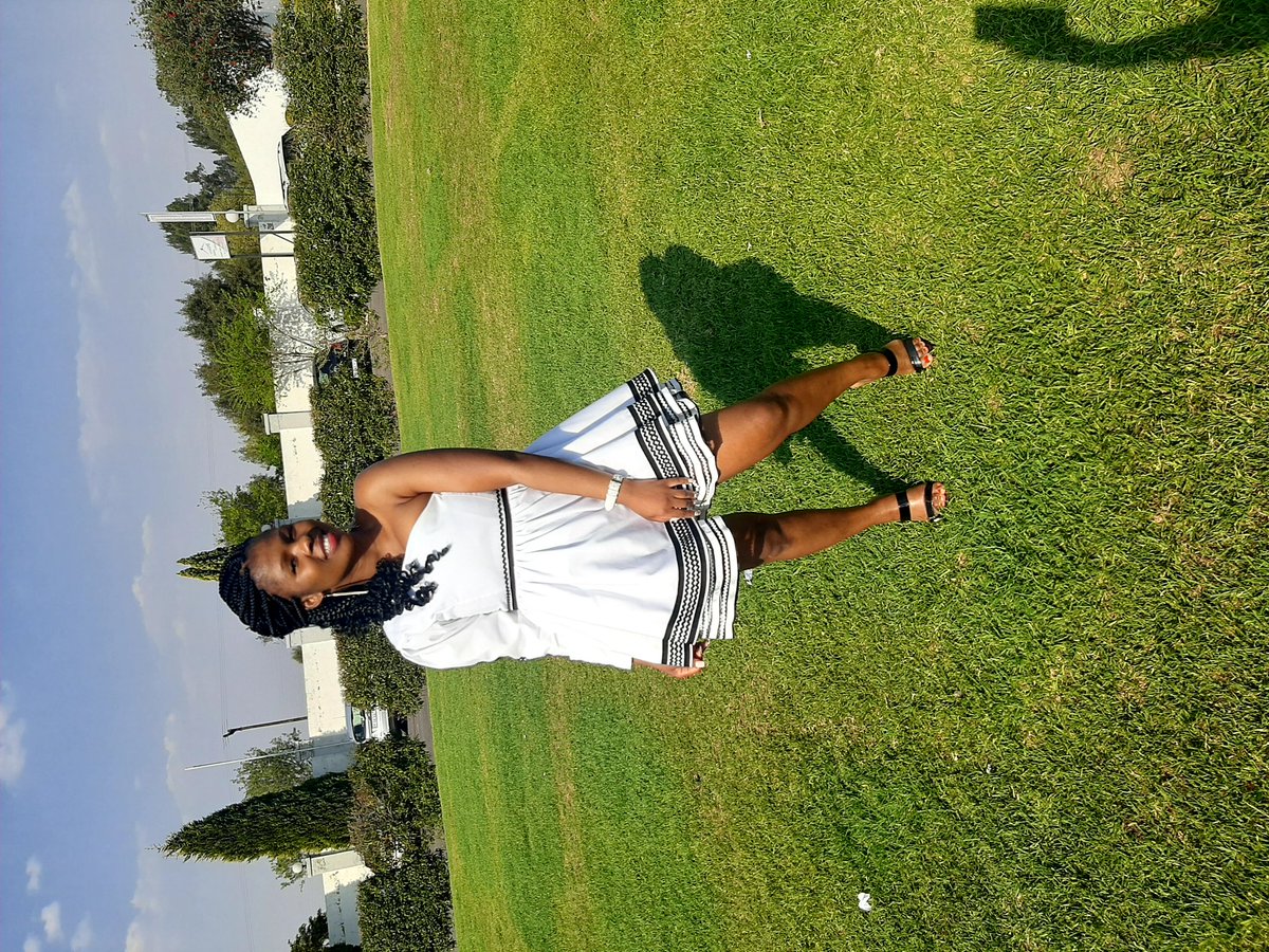 The_Darkpearl's tweet photo. @UWFM88_106FM #Masgoduke @NdinguAmaza Ngumbhaco mos lo andithi😀🤘 haike nam ndinawo. https://t.co/ua81hJgc9b