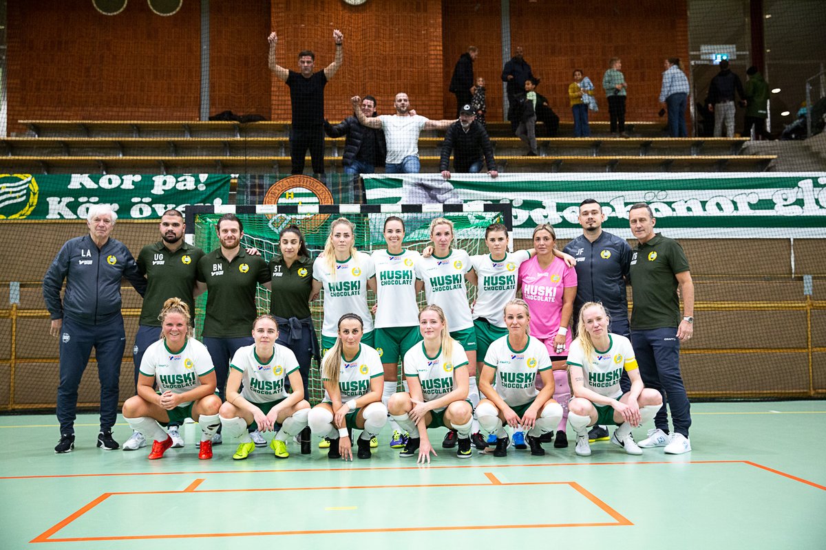 🎁 Vi sänder varma gratulationer på 80-årsdagen till Lars Almström! "Lasse" har en lång och trogen tjänst inom hammarbyismen bakom sig och är i dag materialansvarig för futsaldamerna.

#Bajen