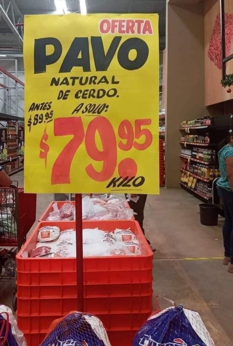 ccdinarte2010's tweet photo. Ve, chis, si existe el atún de pollo... https://t.co/M1oP9B0uLj