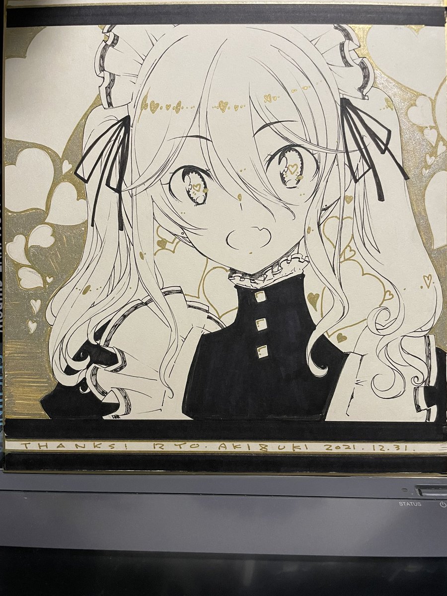 とりあえず色紙は3枚可愛いやつ。と光るアクリルのやつを作った。 