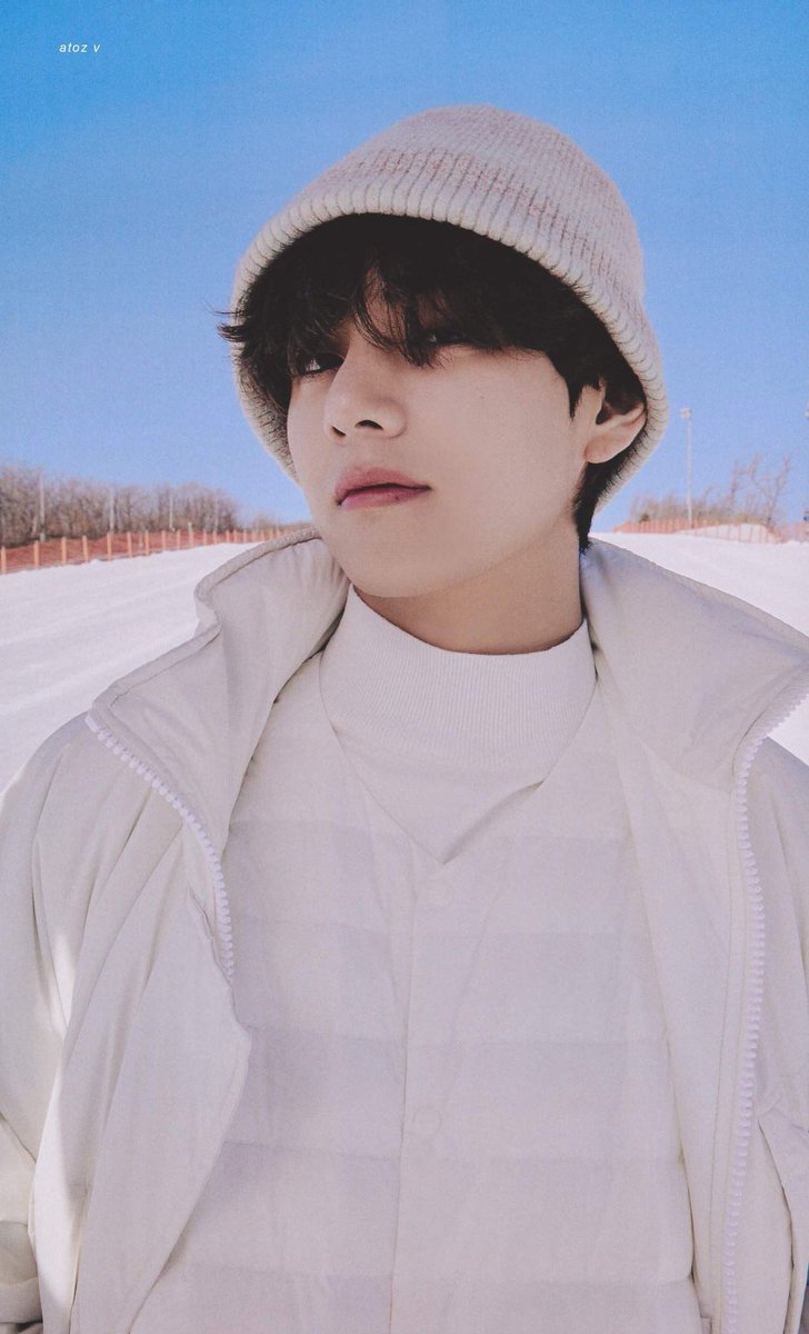 Hanny_beom's tweet photo. MY LOVE 💜
Happy Birthday My Winter Bear🐻🎂
#OurWarmGiftTaehyung
#MillionReasonsToLoveTae
#VOurGuidingLight
#StageCommanderV
#TodayWeSingWithV
#MainCharacterVDay
#GeniusVanteDay https://t.co/wUSAbtz5NQ