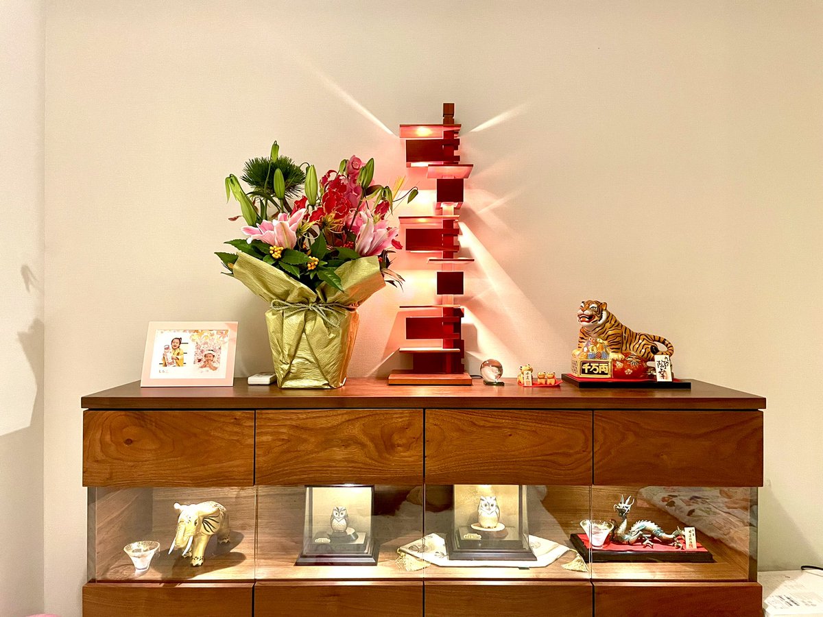 来年の干支の置物も飾りました。
皆様良い年の瀬をお過ごしください！