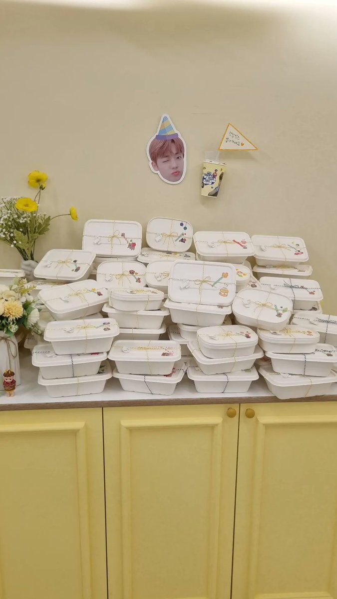 wow_ddi's tweet photo. #유찬이로_가득찬_12월31일
#ACE #강유찬
유차니 생일카페 ㅎㅎ 카페 너무 예뻐서 놀랐다 ㅠㅠㅠ 포토북 당첨돼서 기분좋아😚 찬이 미리 생일축하해🧡🧡 https://t.co/uYqm26RCAn