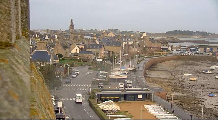 abf1's tweet photo. #LiveView Marée basse et belle lumière ce matin @VilleRoscoff
#Waterfront #Landscape
#Countdown Avant dernier jour pour voir #LesCyclopes @museemarine « L’archipel des sentinelles » exposition jusqu’au 31 décembre 2021 #Rochefort https://t.co/IaJdq8Qer7