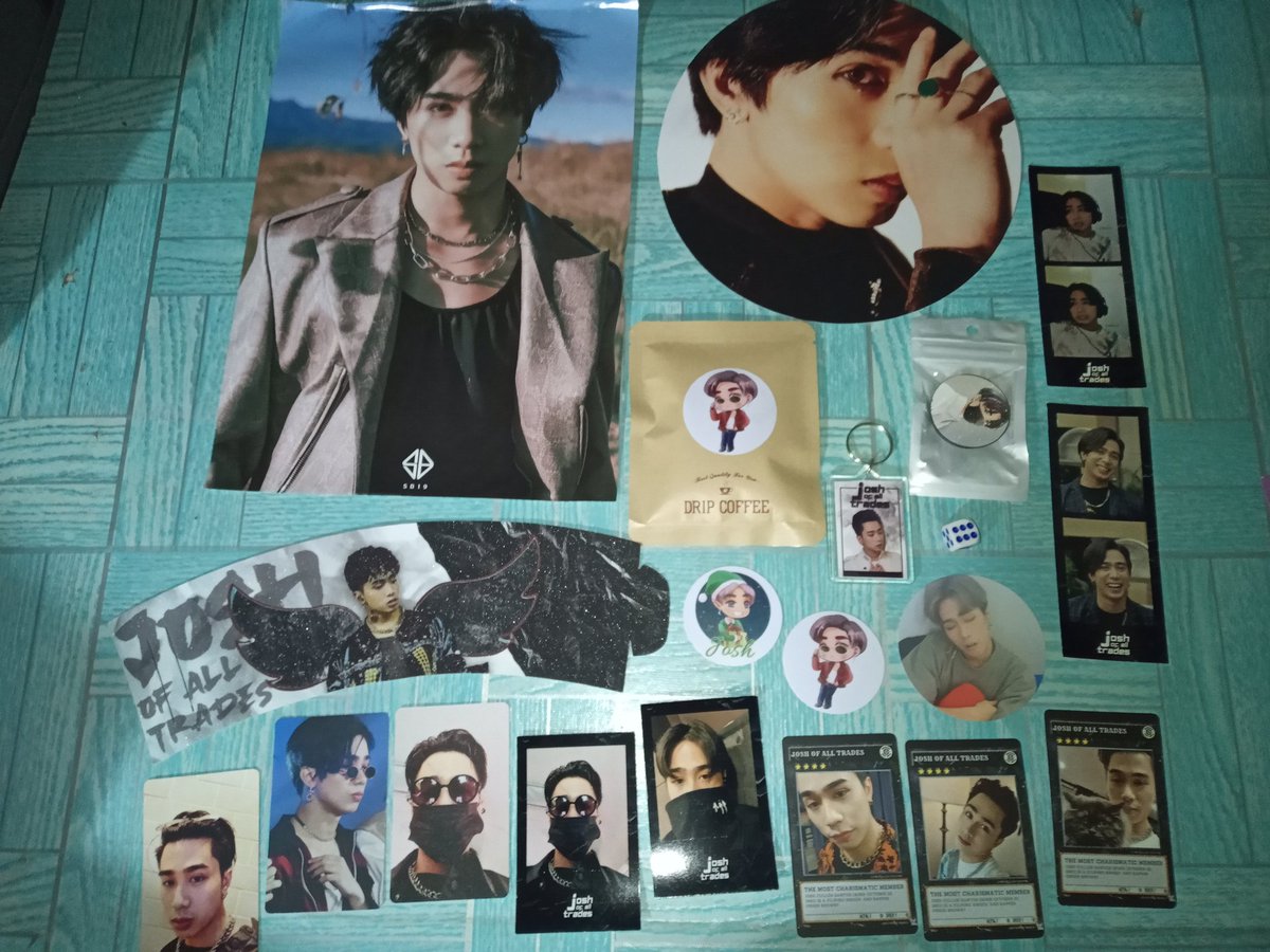 showandSTELL's tweet photo. My Josh of all Trade CSE came home today ๐ฅบ sakto before mag new year ๐ฅณ Thank you so much po @BookedForSb19 for this cse! โค๏ธ
(Thank you rin pi sa nag slide ng Sejun cupsleeve at mga iba pang merch sjdjsidjs ๐)
#BookedForJosh #JoshOfAllTrades
@SB19Official @JoshCullen_s https://t.co/TWD15kB4D6