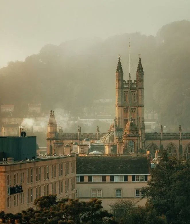 What's top of your list to visit in Bath? 📸 @ellisreed01