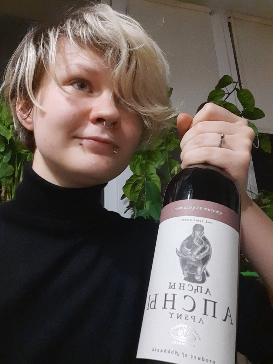 kitayskiletchik's tweet photo. последнее селфи - вы снаружи
последний сохраненный мем - вы внутри

как, почему и где мы, видимо, никогда не узнаем https://t.co/MbJjclhPoZ