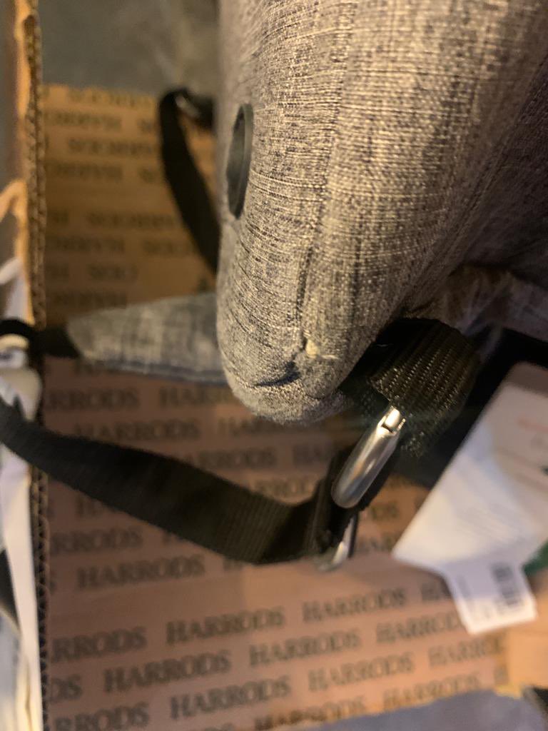 Gemmalousmith's tweet photo. This arrived yesterday, I was so excited but left so Absolutely disgusted &amp; upset at @Harrods @HarrodsService ! @StokkeBaby 
I’m so shocked at what they sent. This supposedly brand new baby bag has CLEARLY been used.
A well warn stokke metal tag.
Dirty inside.🤢
Holes underneath. https://t.co/agbvP6xJip