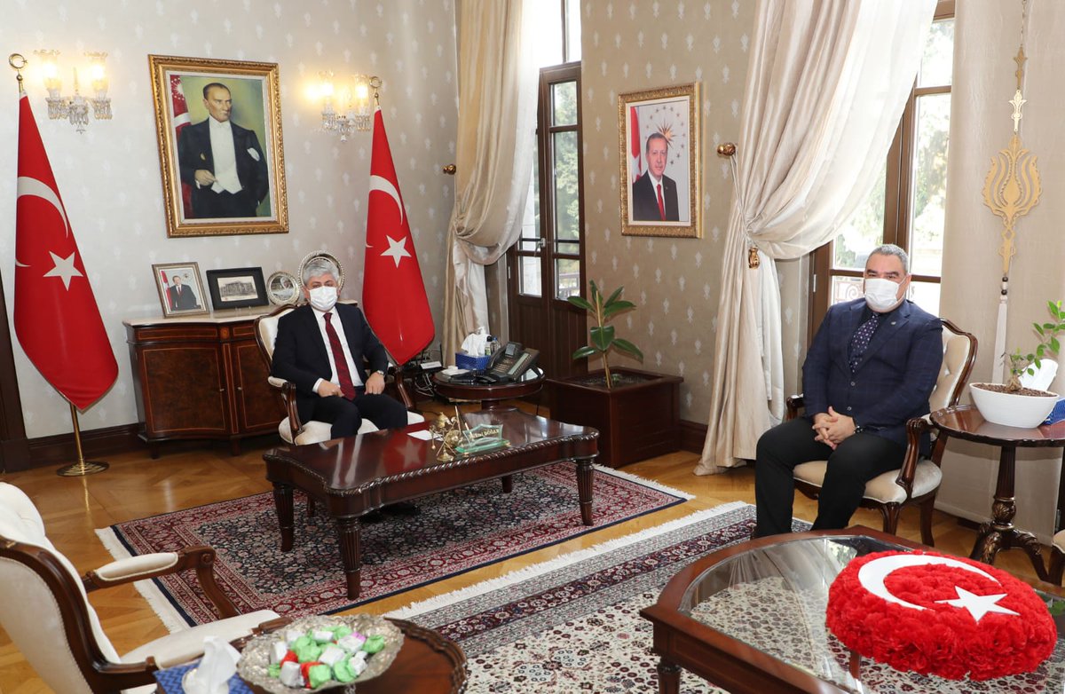 Valimiz Rahmi Doğan, hayırsever iş insanı Ersin Şahin'i makamında kabul etti.