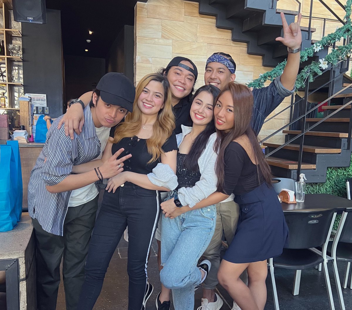 Karen_Bordador's tweet photo. We’re reunited and it feels so good.  🥰 These sudden hangouts are the best! It’s like suddenly hanging at the garden area… no lapel though! Plus we can finally take pics! @gomezshanaia @JRDNofficial @kdestrada_  @Tjvalderrama @alexailacad https://t.co/62BdzuJR5A