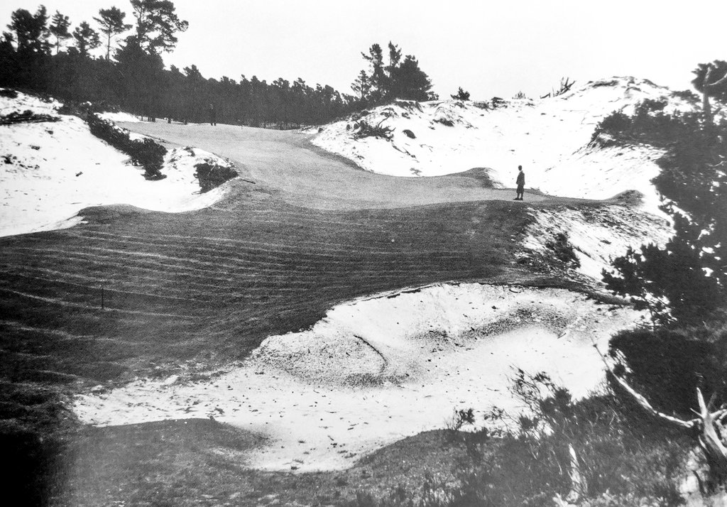 Hainesy76's tweet photo. Greens🤘- Tom Simpson at Camberley Heath, Alister Mackenzie at Cypress Point &amp; Sitwell Park and Herbert Barker at Columbia Country Club https://t.co/zNfzvp19tD