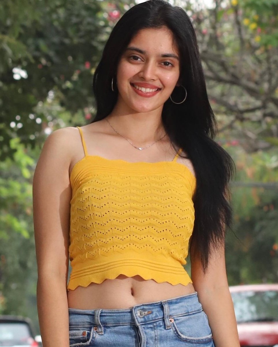 TAndhalu's tweet photo. 🥵🥵🥵🥵 https://t.co/SoKhw8lj6R